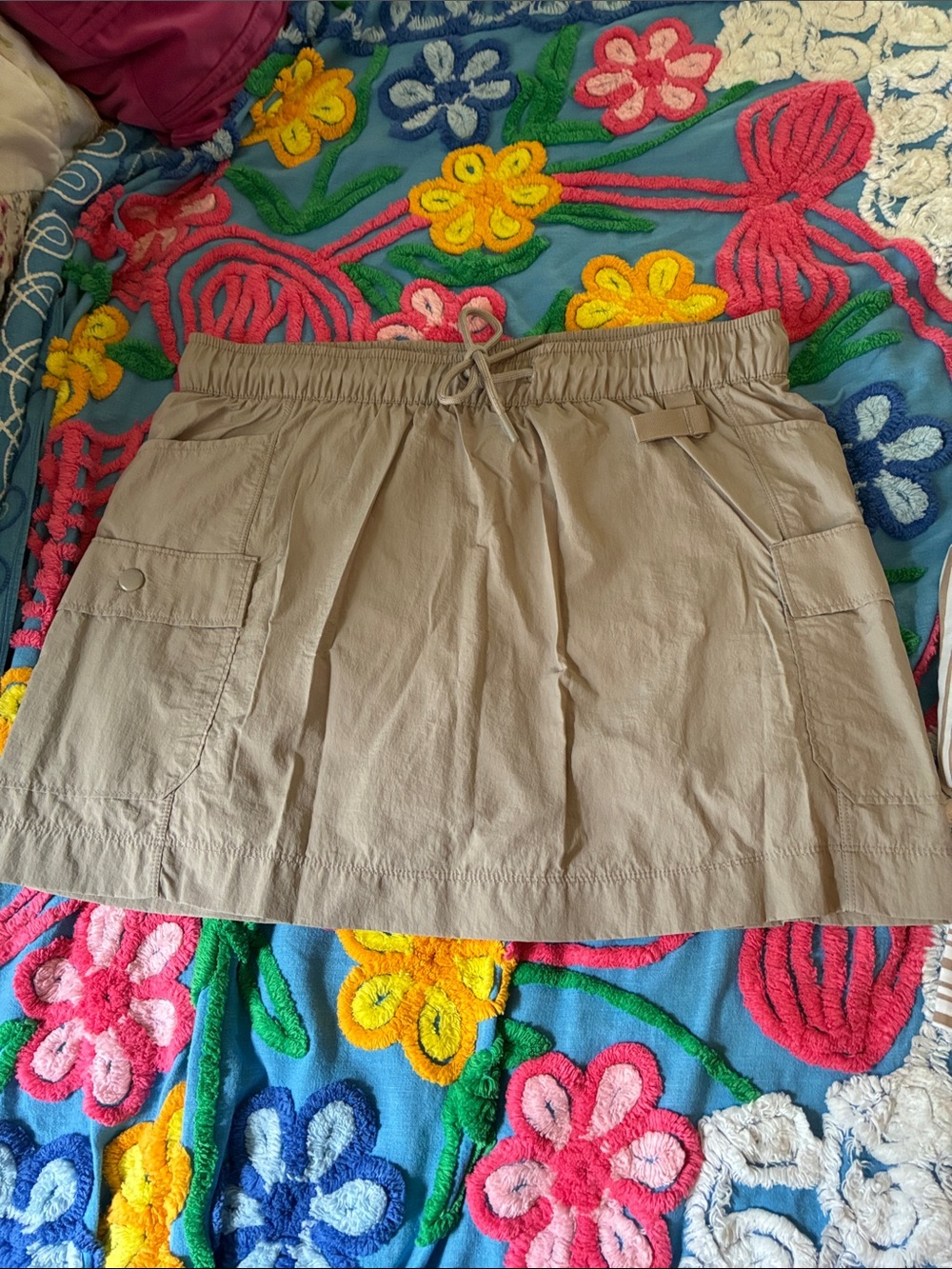 Avia Tan Drawstring Cargo Skirt Medium